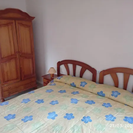 Agustina Villa Mont-roig del Camp